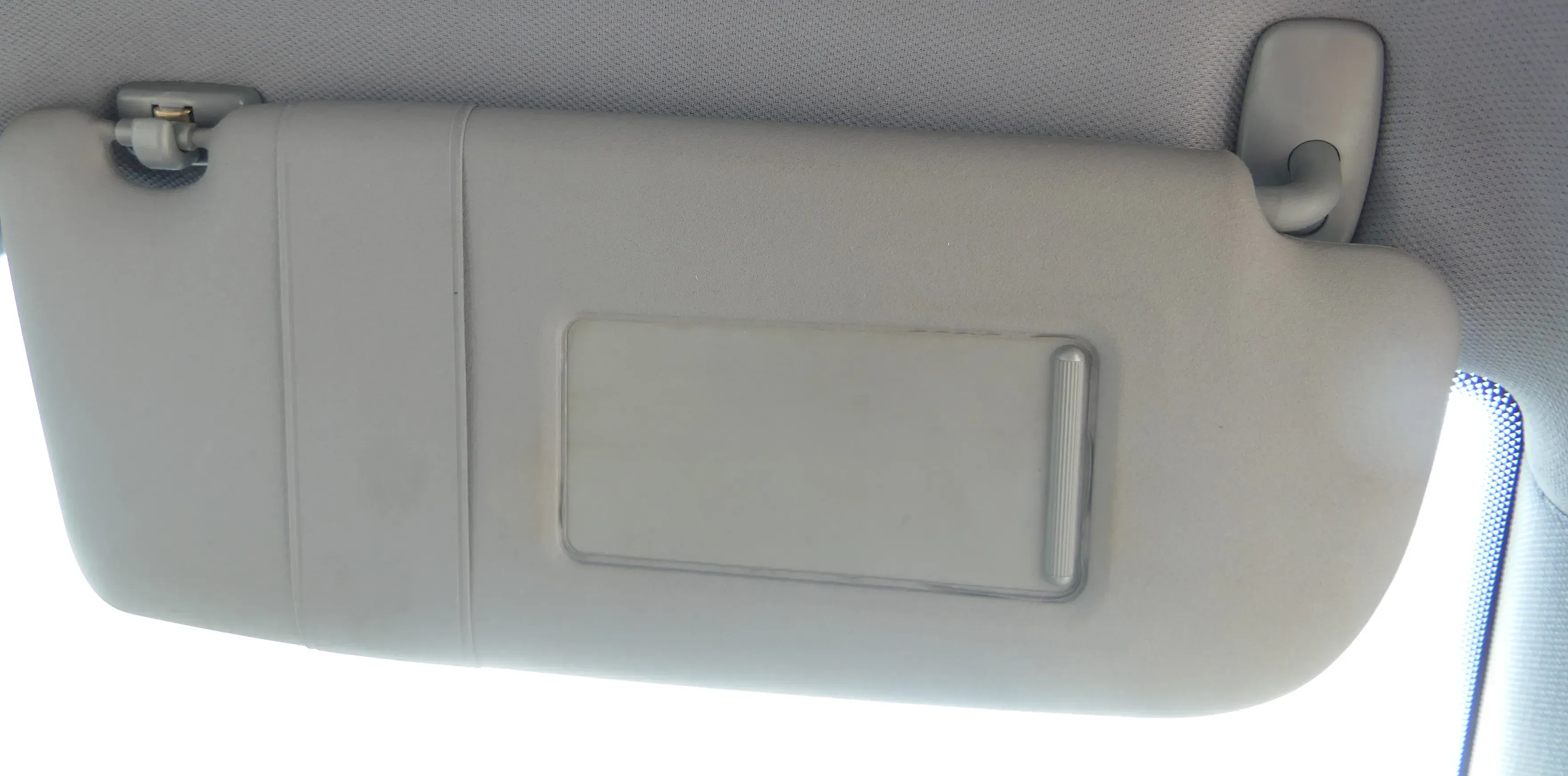 Audi A3 8L Sonnenblende vorne rechts platin grau 8D0857552H 86K - Bild 1