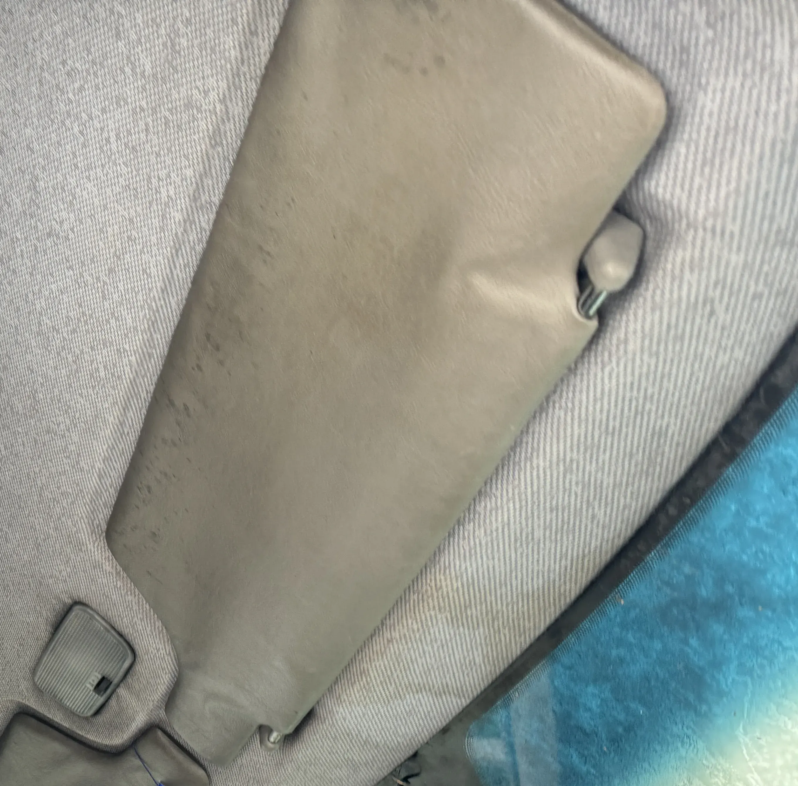VW LT 2D Sonnenblende grau rechts vorne 2D0857552A 2DQ - Bild 1