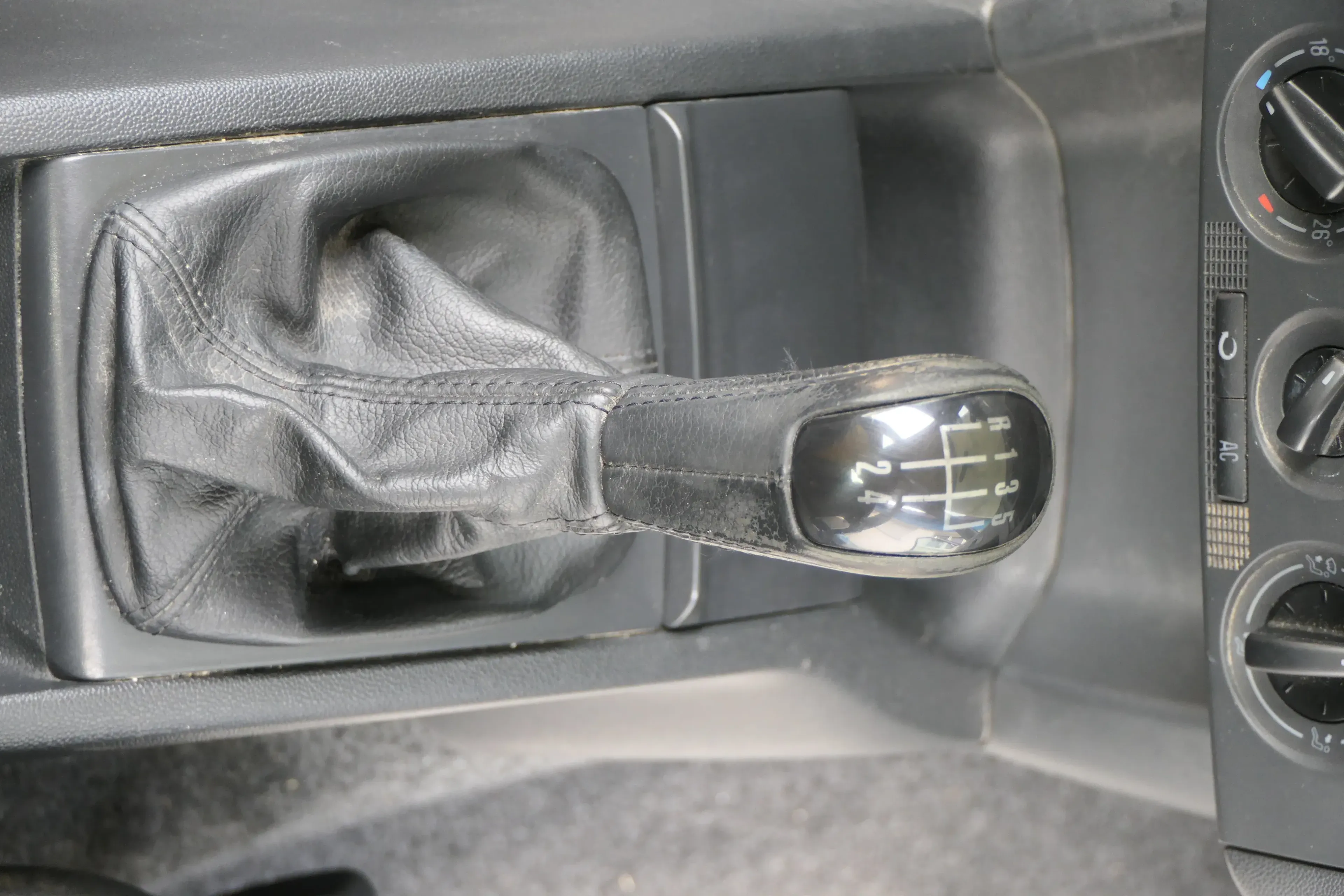 Skoda Fabia 6Y Schaltknauf Schaltsack Schaltung Schaltknauf 6Y0711113AD - Bild 1