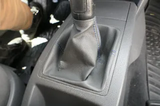 VW Polo 9N 9N3 Schaltknauf Schaltsack Schaltung 6Q1711113G Leder schwarz - Bild 6