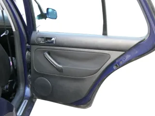 1x VW Golf 4 1J Limousine Türverkleidung Verkleidung Tür hinten rechts schwarz - Bild 1