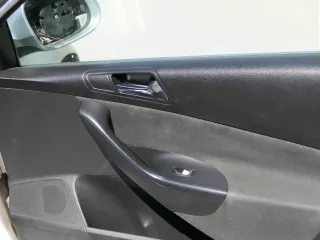 1x VW Passat 3C Variant Türverkleidung Verkleidung Tür vorne rechts schwarz - Bild 3