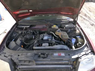 Audi A6 4B Klimaleitung Kältemittelschlauch 2,5 TDI AFB V6  Motor - 4B0260707L - Bild 2