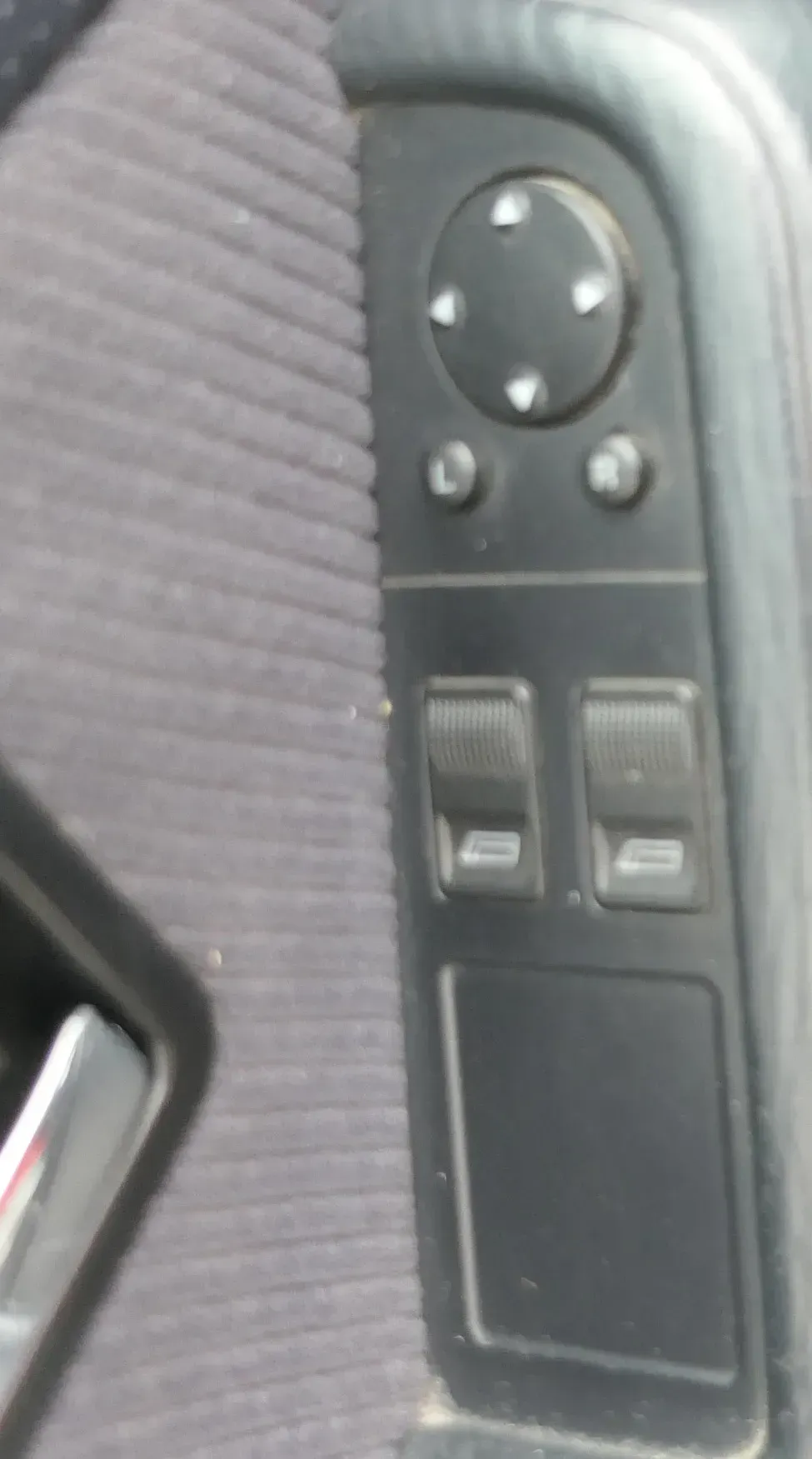 Audi 80 8C ektrischer Fensterheber Schalter vorne links + Spiegelschalter - Bild 1
