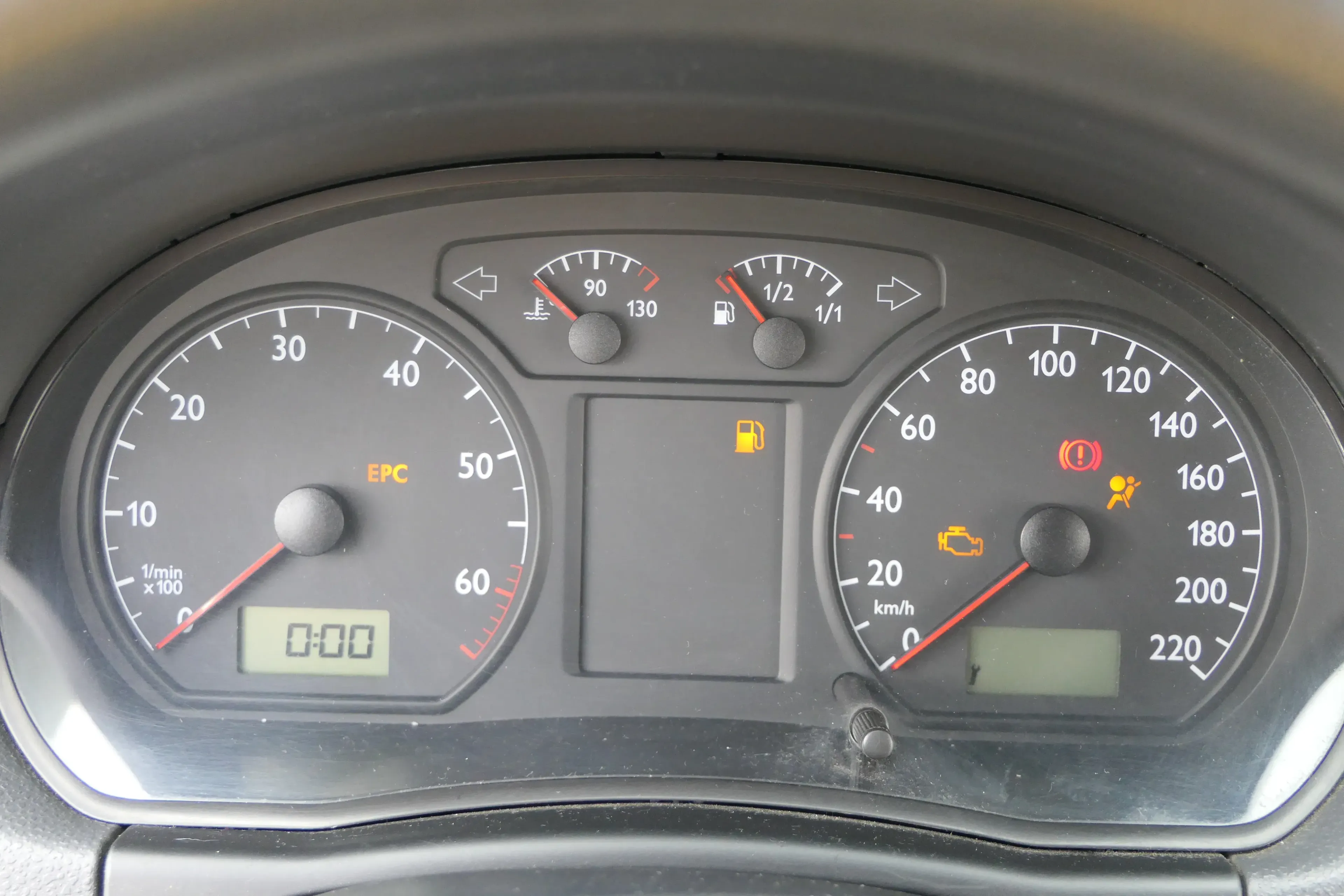 VW Polo 9N Tacho Tachometer Kombiinstrument 200.800km 6Q0920800P 1,2 47kw 40kw - Bild 1