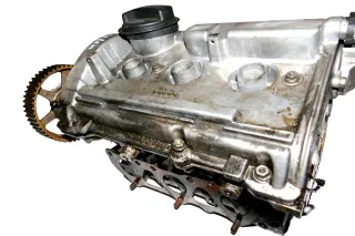 VW Passat 3B A4 Motor Zylinderkopf Nockenwelle AMX ALG AQD BBG ATQ rechts 2,8 V6 - Bild 1