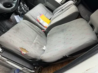 VW LT 2D 35 28 Sitz vorne links Fahrersitz - ohne Konsole! - Bild 2