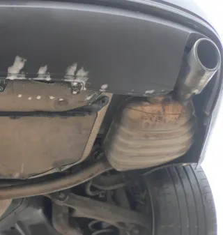 1x Audi A4 8K Auspuff Endschalldämpfer rechts hinten Benziner - Bild 4