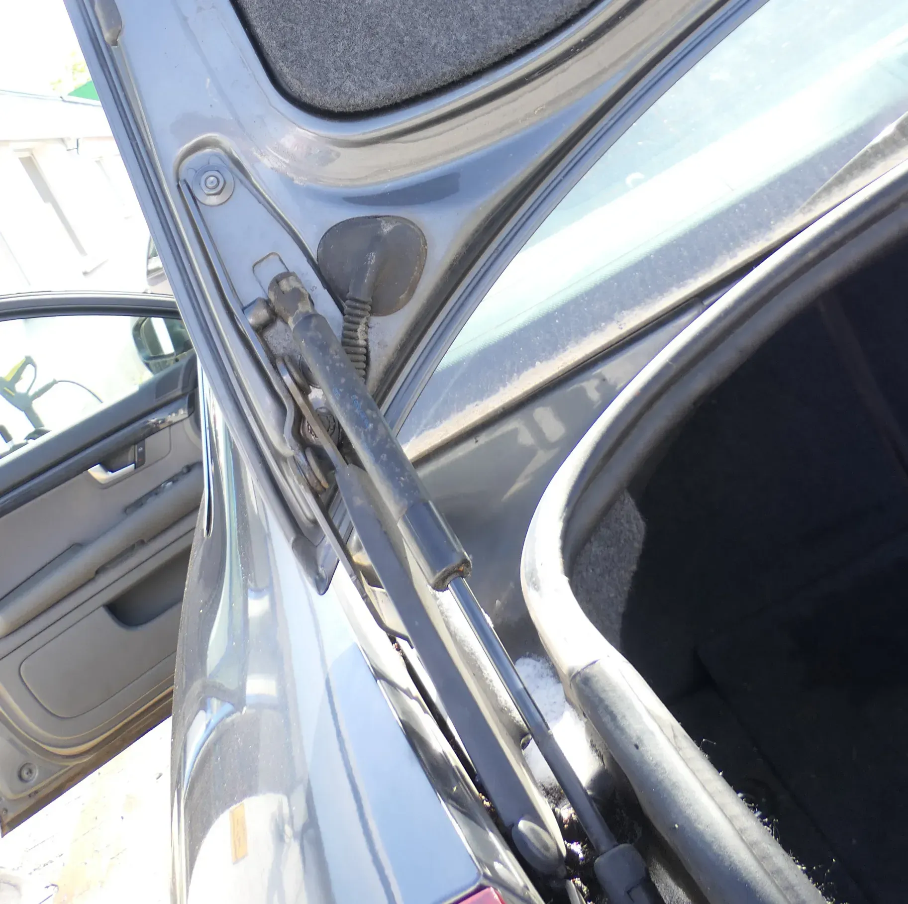 1x 8E B6 B7 Limousine Dämpfer Heckklappe hinten rechts Scharnier grau LX7Z - Bild 1