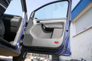 VW Touran 1x Türverkleidung Verkleidung Tür vorne rechts - anthrazit - Bild 3