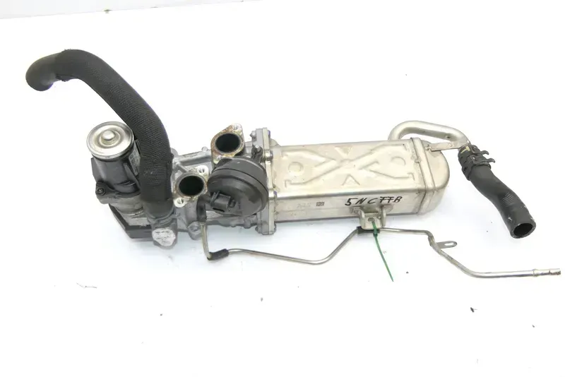 VW Touran Golf 6 Kühler Abgasrückführung AGR 1,2 TDI CFW CFWA 03L131512DQ 70TKM - Bild 1