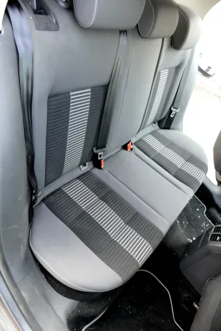 VW Golf 5 V Sitz Sitze hinten Rückbank Rücksitzbank 3 Punkt Lehne United - Bild 2