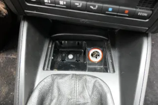 VW Golf 4 Bora Aschenbecher Zigarettenanzünder vorne 1J0857961G - Bild 3