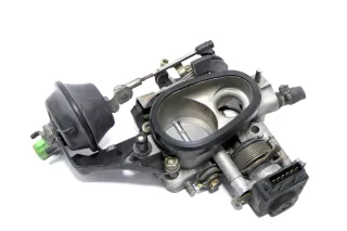 Audi A6 4A 80  Drosselklappe 078133063L 2.6 ABC Motor Automatik - Bild 1