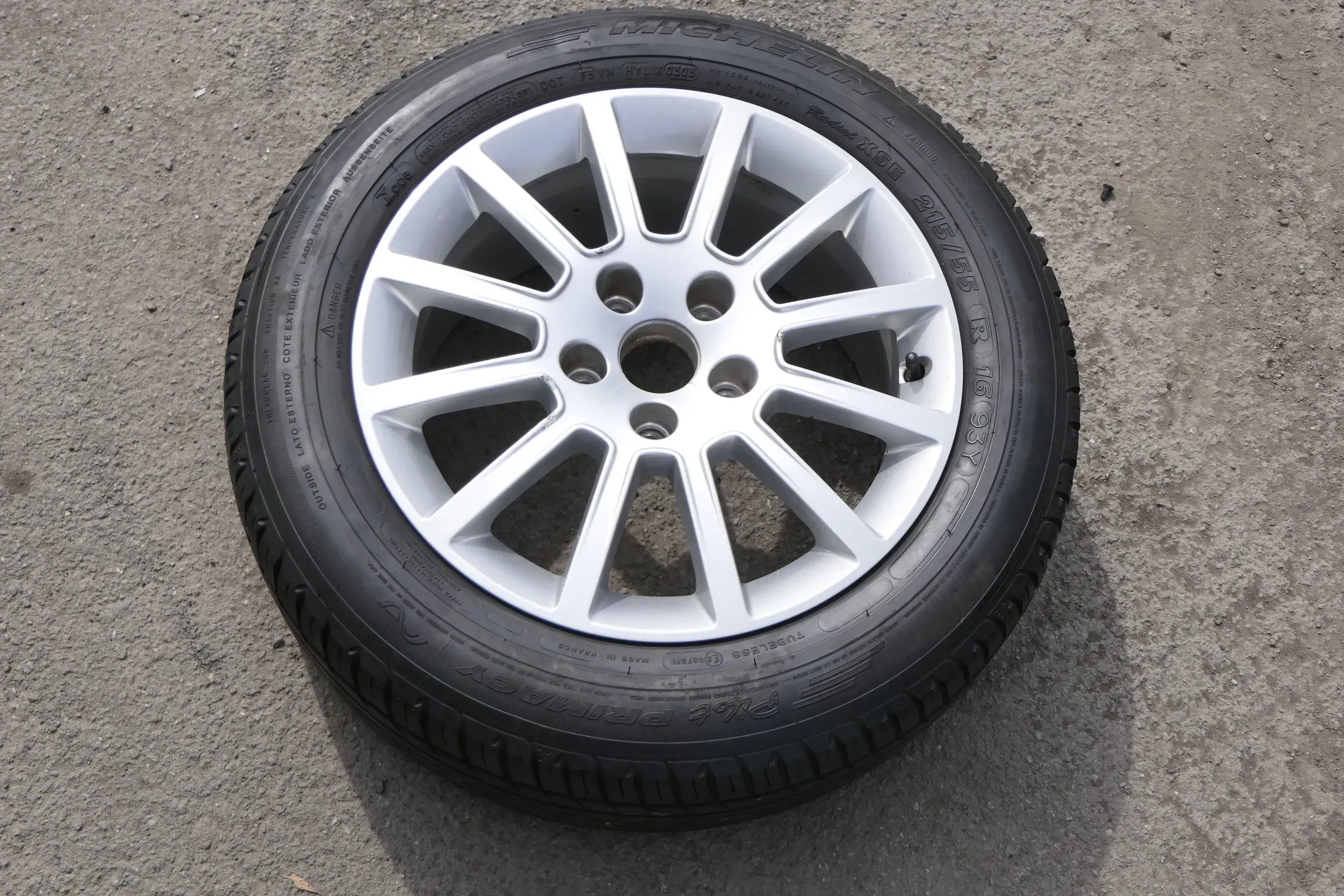 1x Audi A4 8E B6 B7 A6 4F Alufelge 8E0601025H  7,5j x16H2 ET45 Reifen 215/55 R16 - Bild 1