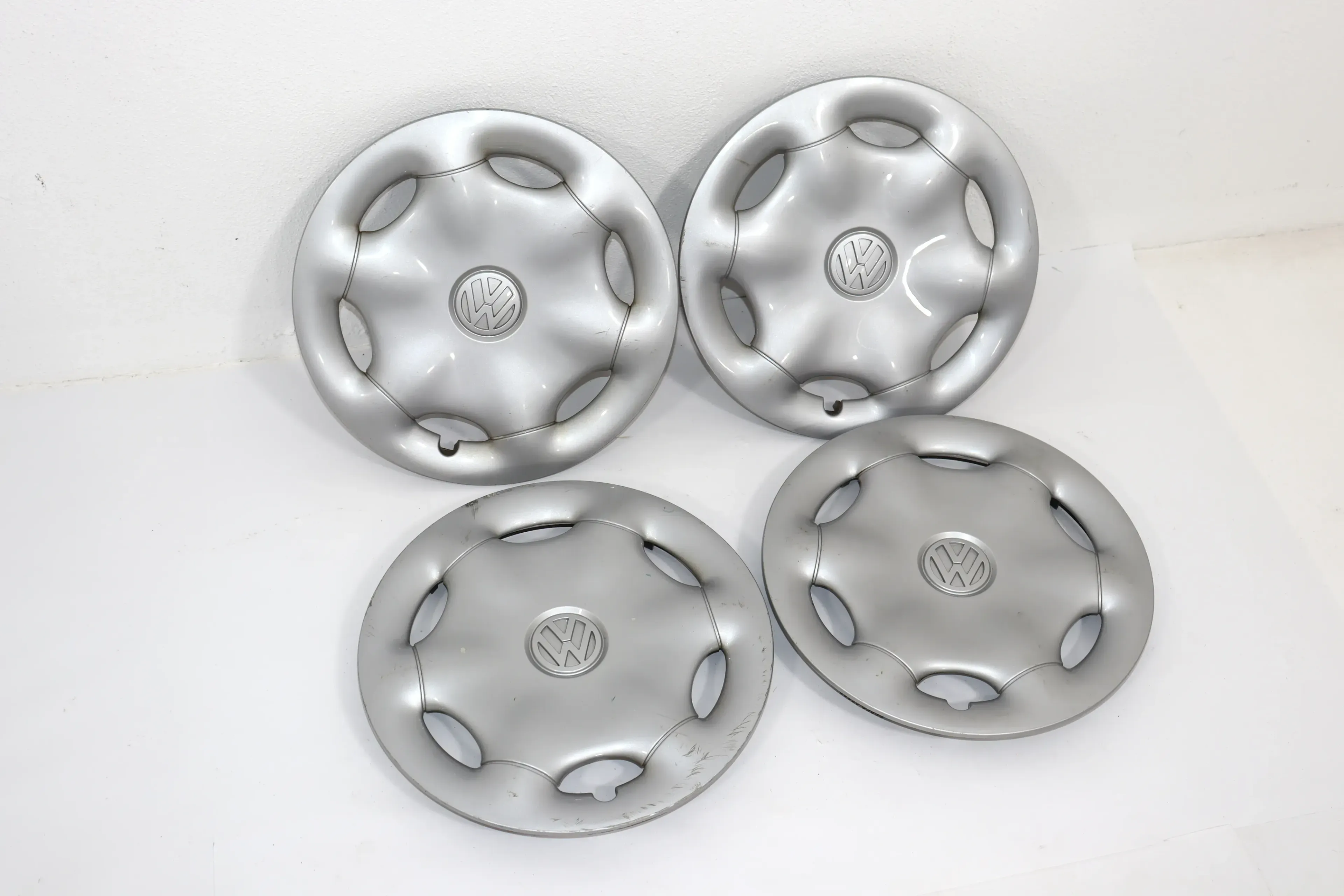 original 4 Stück VW Sharan 7M Radkappe Radzierkappe 15 Zoll 7M0601147F 4 - Bild 1