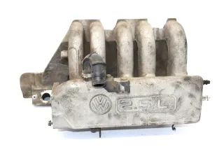 VW T4 Krümmer Ansaugkrümmer Ansaugbrücke Benziner 023133201B 2,5 ACU - Bild 4