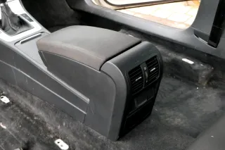 VW Passat 3C Mittelarmlehne Armlehne Fach original komplett zum nachrüsten Stoff - Bild 5