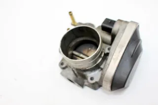 VW Golf 5 Touran Drosselklappe 06A133062AB BGU 1,6l BFQ 75kw 105PS - Bild 1