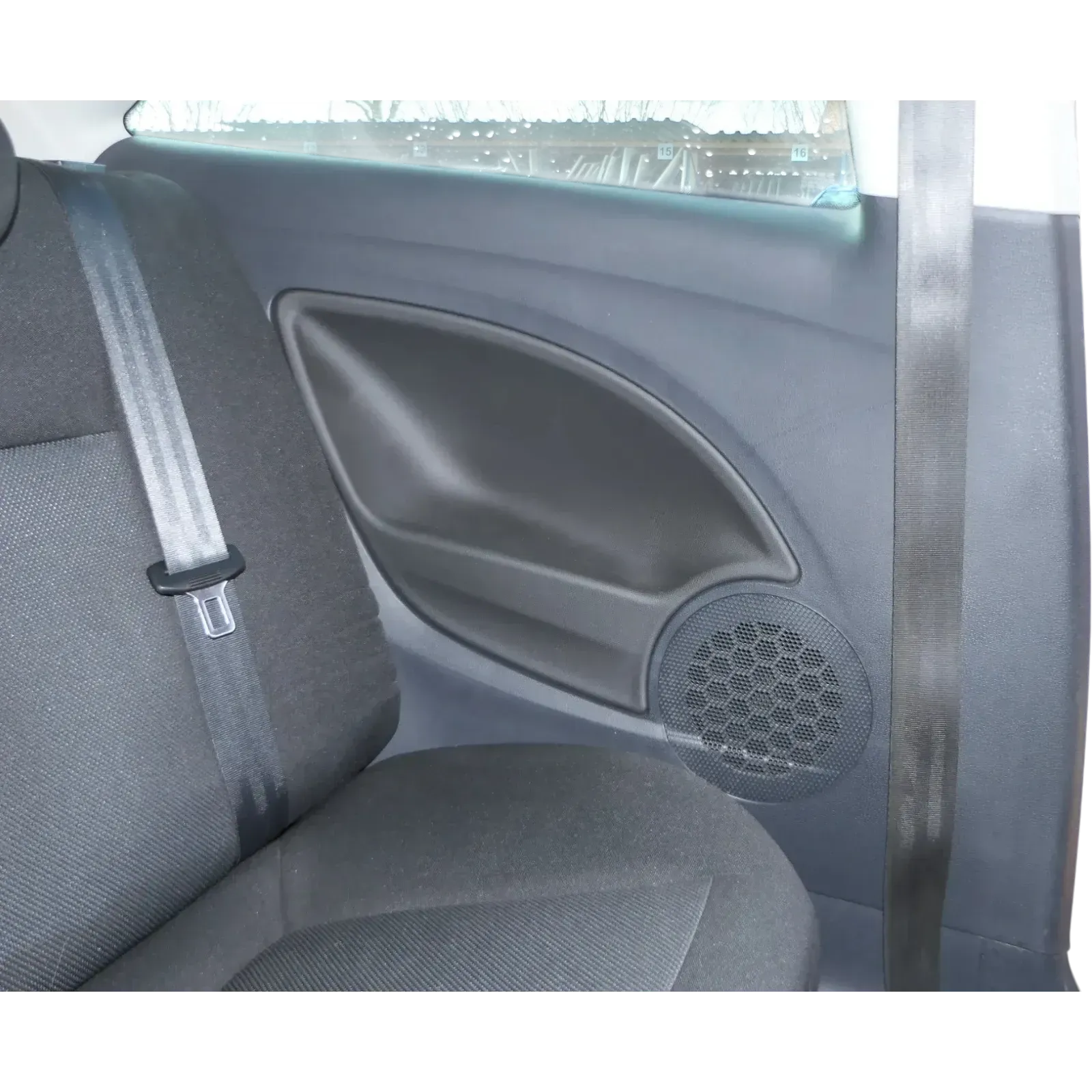 Seat Ibiza 6J Verkleidung hinten links 2/3-Türer Seite - schwarz / karbonschwarz - Bild 1