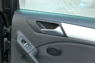 1x VW Golf 6 5K Türverkleidung Verkleidung Tür hinten rechts 4/5-Türer schwarz - Bild 2