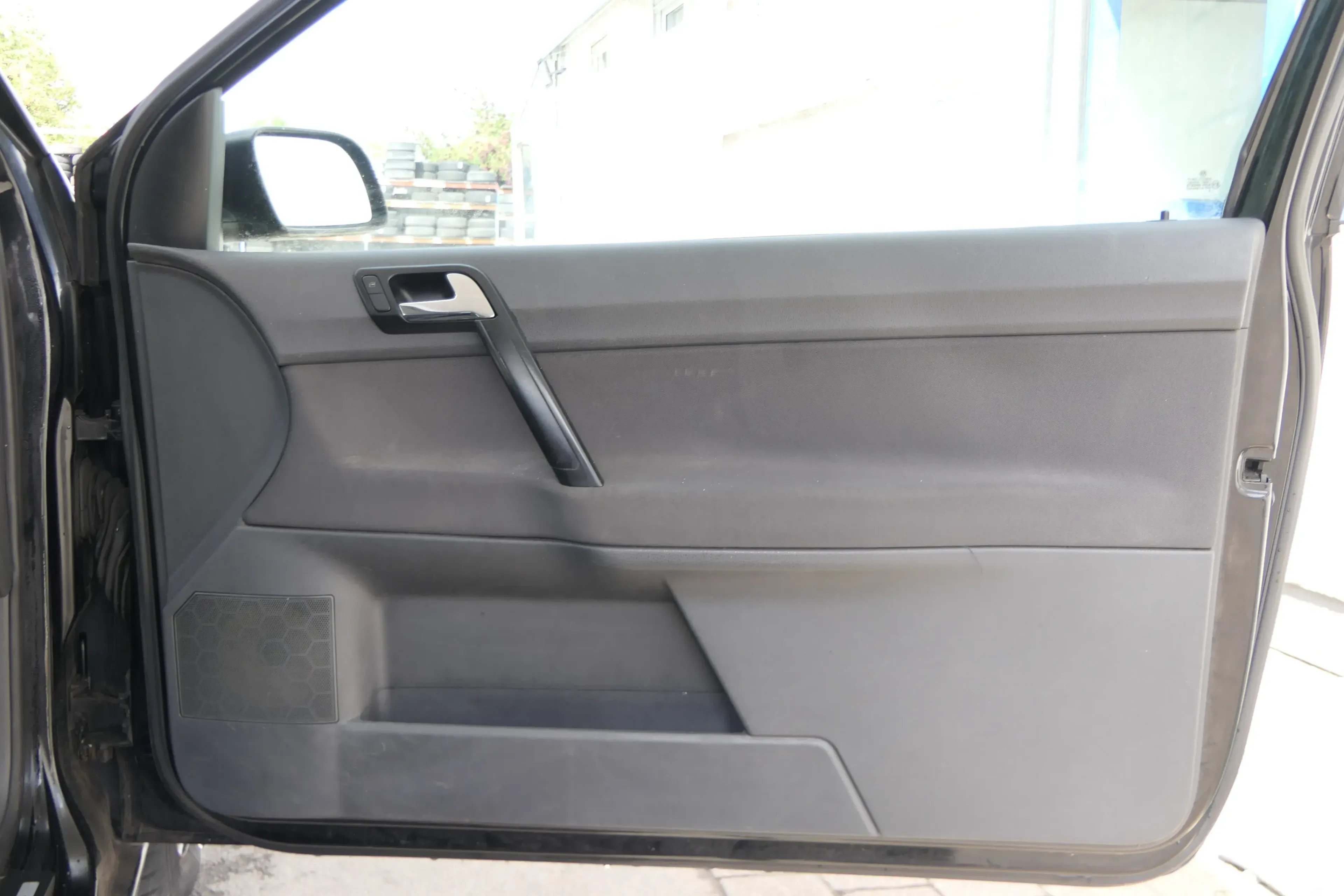 1x VW Polo 9N Türverkleidung Verkleidung Tür vorne rechts 2/3-Türer Beifahrertür - Bild 1