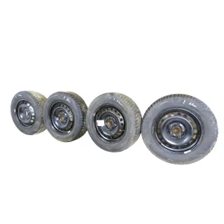 4x VW Golf 6 Plus 5M 195/65 R15 91T Winterreifen M+S Felgen Reifen M&S ca.8mm - Bild 1