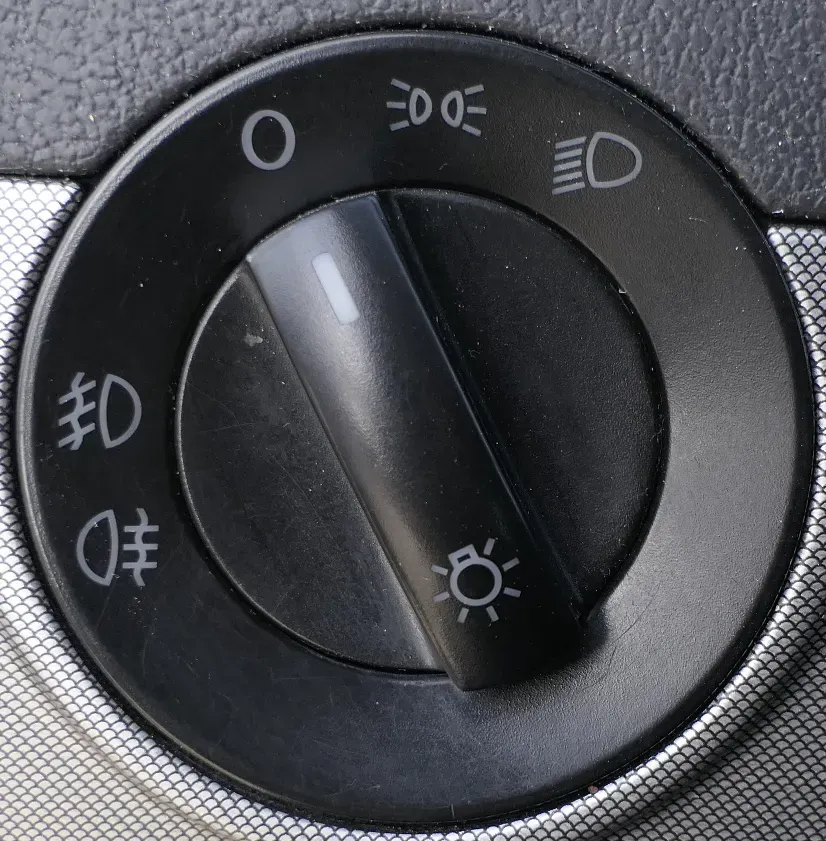 VW Polo 9N 9N3 T5 Lichtschalter Schalter Licht mit Nebelscheinwerf 6Q0941531C /N - Bild 1