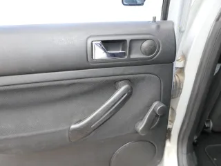 1x VW Golf 4 1J Limousine Türverkleidung Verkleidung Tür hinten links schwarz - Bild 2
