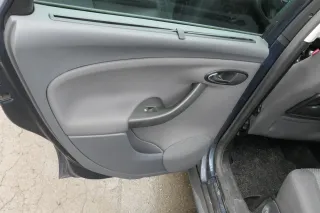 Seat Altea 5P XL Türverkleidung Verkleidung Tür vorne +hinten links Sonnenrollo - Bild 5