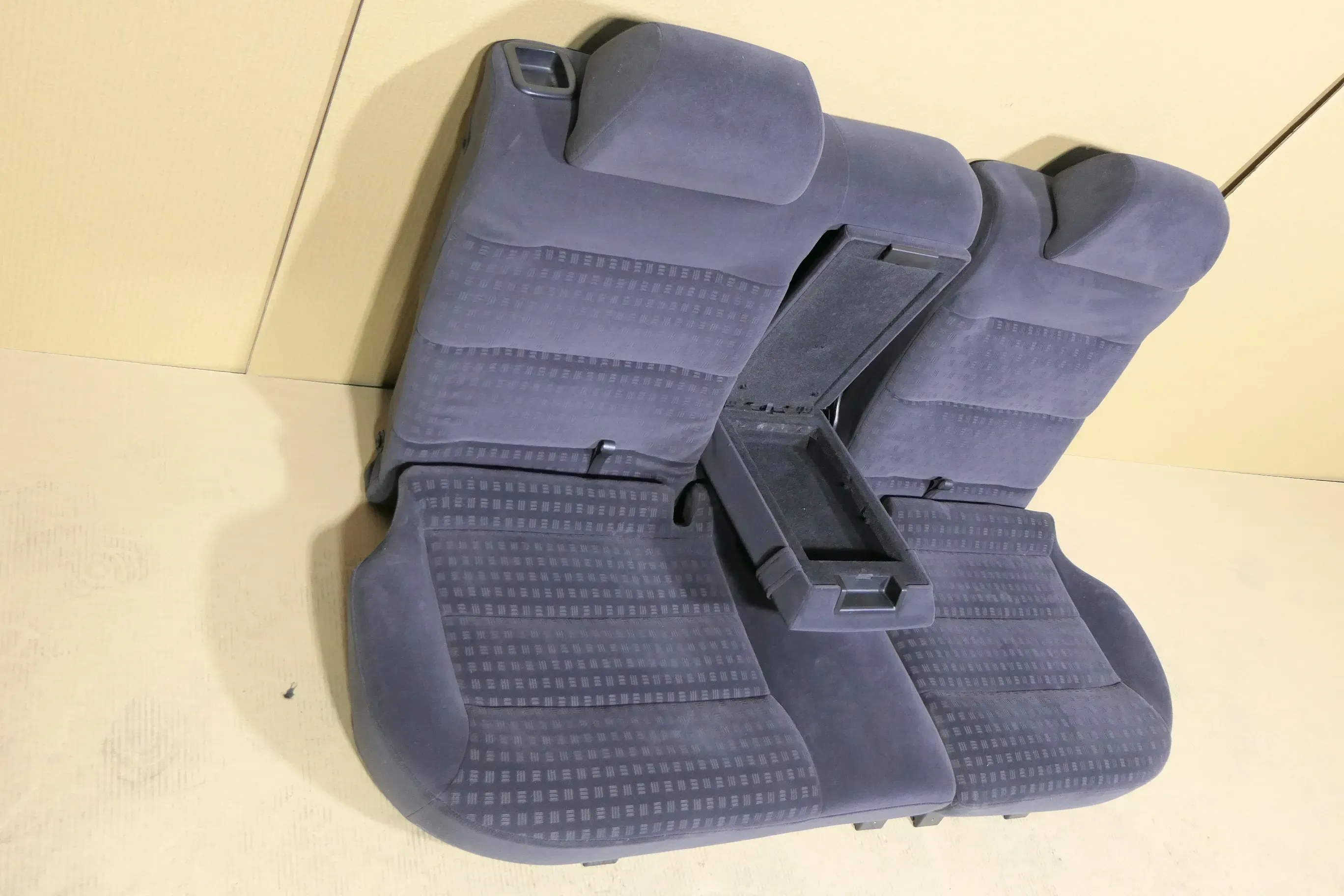 VW Passat 3B 3BG Kombi Avant Variant Sitz Rückbank Rücksitzbank schwarz - Bild 1