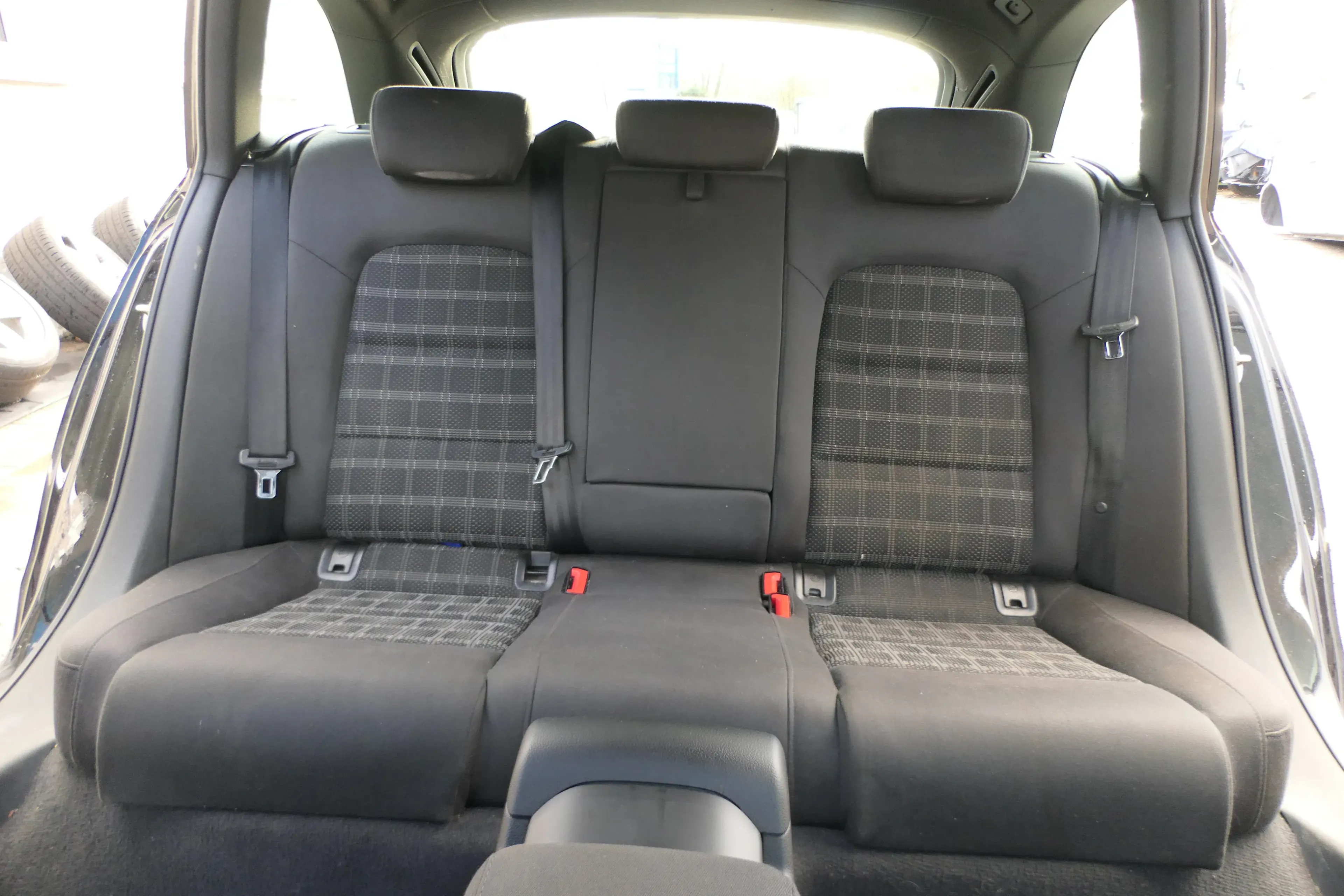 Audi A4 8K B8 Sitz Rückbank Rücksitzbank hinten 3-Punkt-Gurt schwarz soul Atrium - Bild 1