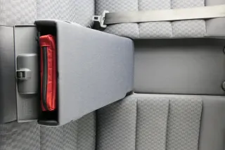 Audi A4 B5 Kombi Avant Rückbank Rücksitzbank Sitz Rücksitz 3 Punkt Gurt Kopfstüt - Bild 6