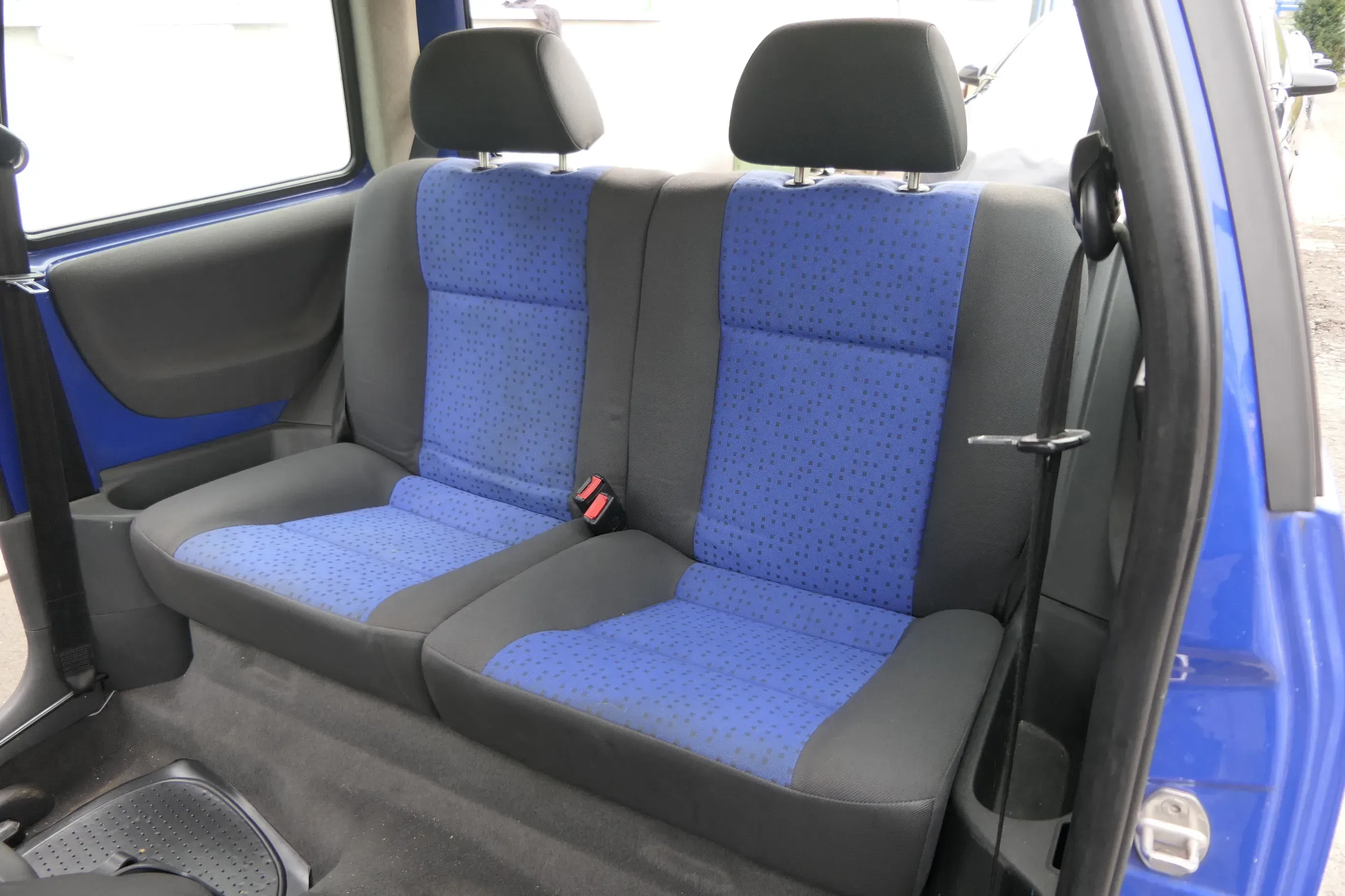 VW Lupo Seat Arosa Sitz Rückbank Sitzfläche Sitze mit Kopfstützen blau schwarz - Bild 1