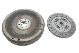 VW T4 Schwungrad Kupplung Druckplatte 1.9D 1X /1.9TD ABL 068105271F 028141034T - Bild 3