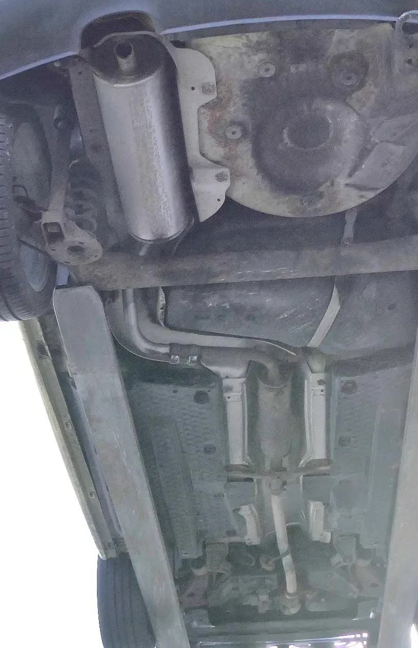 VW Polo 9N Ibiza 6L Auspuff Mittelschalldämp hinten 1,2 AWY AZQ BMD BME Hosenroh - Bild 1