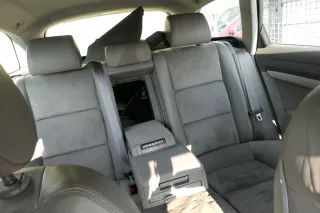 Audi A6 4F C6 Sitz Rückbank Rücksitzbank hinten 3-Punkt-Gurt Leder platin-Hell g - Bild 1
