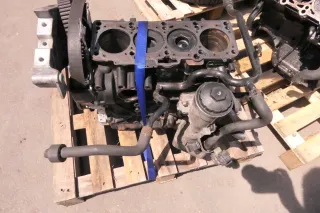 VW Passat 3C Block Motorblock Kurbelwelle 2.0 TDI 103kw 140PS BMR / BUZ 180.000k - Bild 1