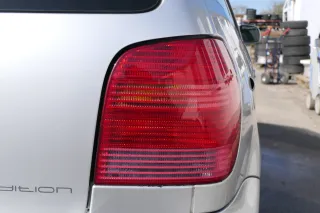 VW Polo 6N2 Rücklicht Rückleuchte Hecklicht Heckleuchte hinten rechts rot - Bild 3