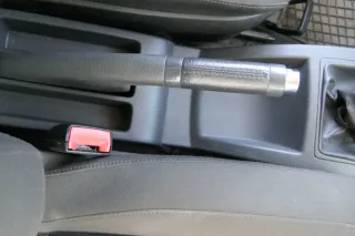 VW Polo 9N 9N3 Handbremse Feststellbremse schwarz Leder - Bild 5