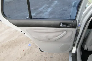 1x VW Golf 4 1J Limousine Türverkleidung Verkleidung Tür hinten links grau Griff - Bild 4