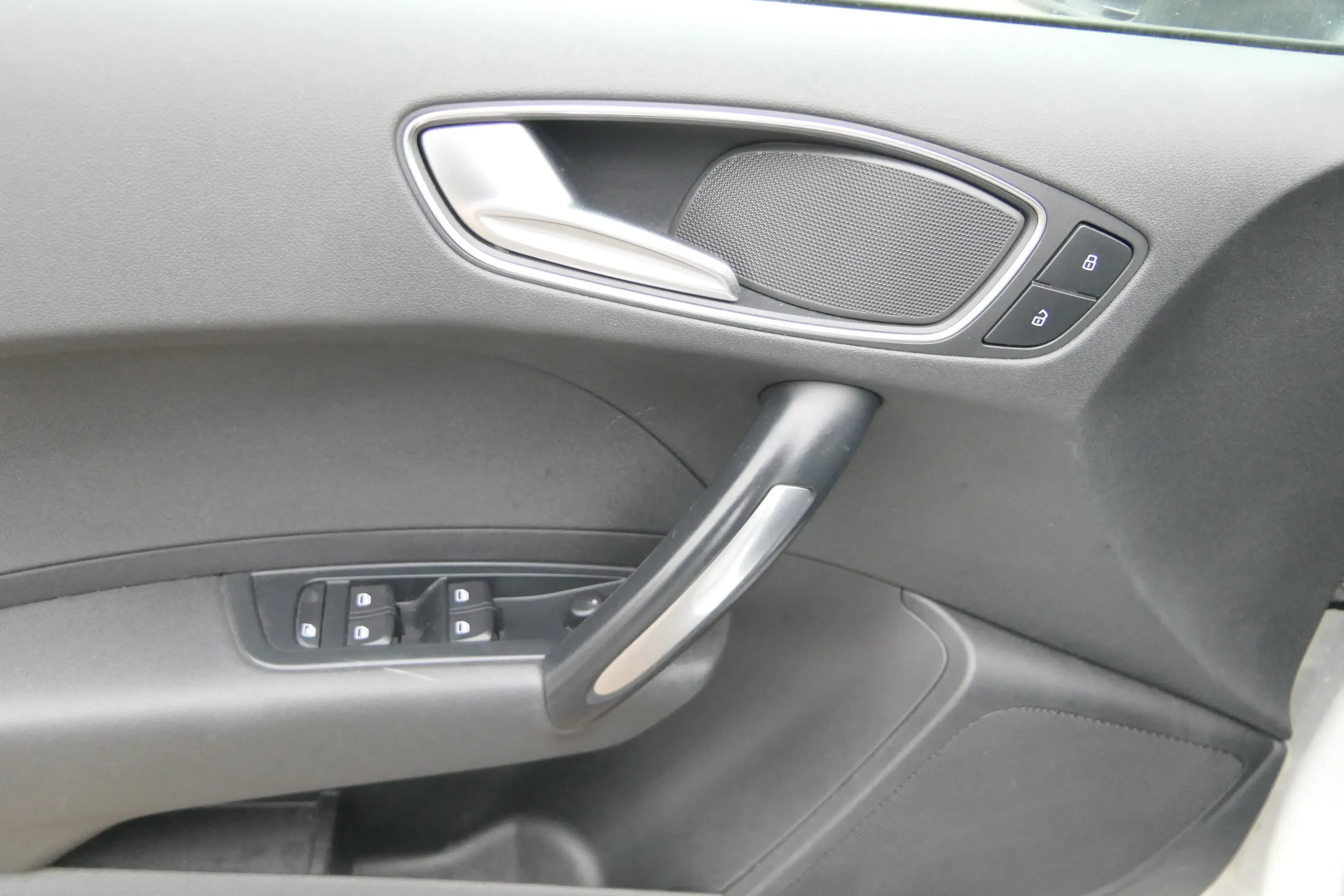 Audi A1 8X ektrischer Fensterheber Schalter vorne links 8X0959851 4-Fach Tür - Bild 1
