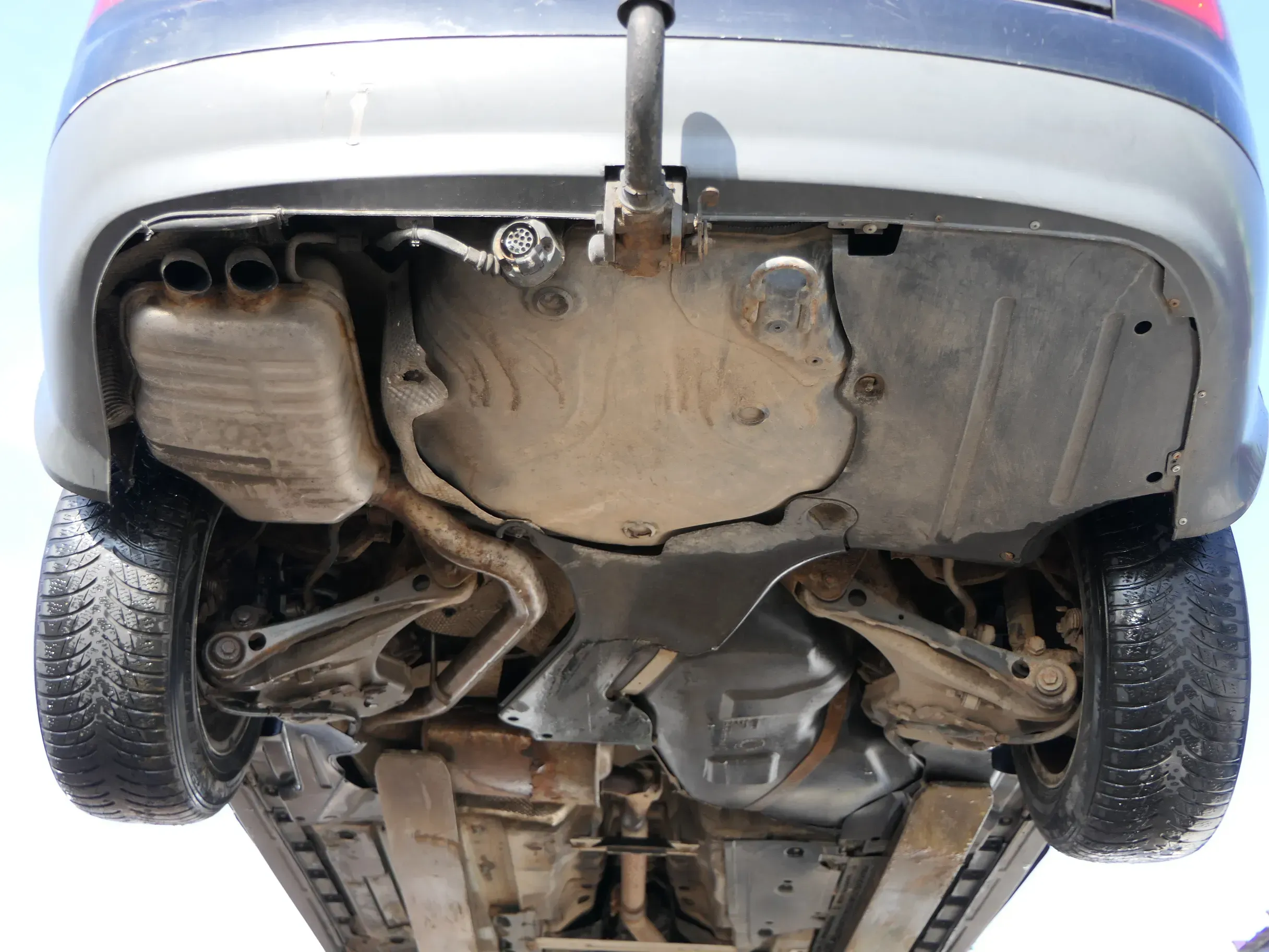 Audi A4 8E B6 Auspuff Endschalldämpfer Endtopf + Mittelschalldämpfer 1,9 TDI AWX - Bild 1