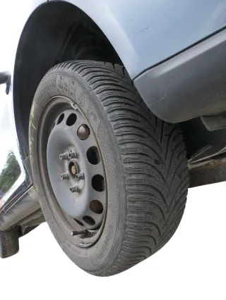 2x VW Passat 3C Golf Reifen Winterrreifen M&S 205/55 R16 91H Felgen 4-6mm - Bild 4