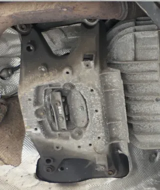 Audi A4 8K B8 Querrohr Querträger Halter Getriebe 8K0399263K 8K0399263BH Automat - Bild 1