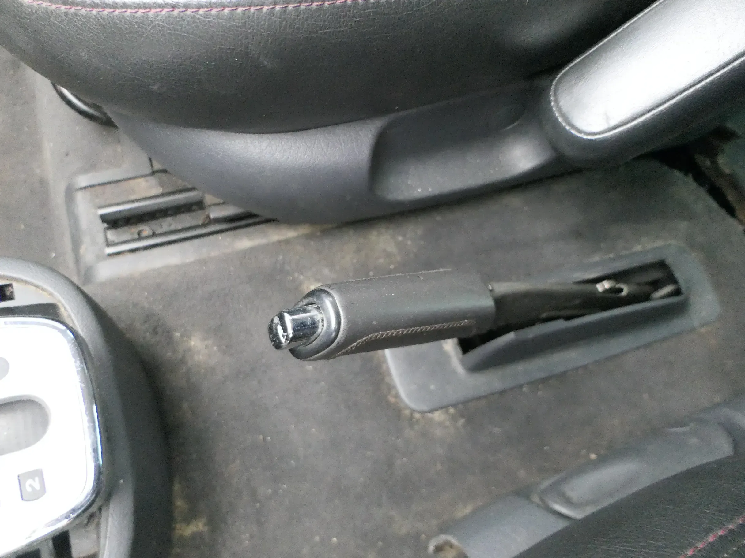 VW Sharan 7M Galaxy WGR Handbremse Feststellbremse Verkleidung Abdeckung Leder - Bild 1