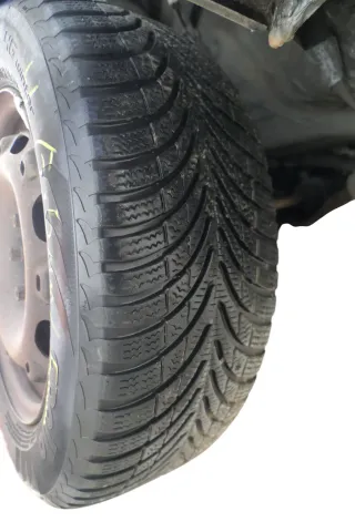 4x Polo 6R 9N Ibiza Felgen 185/60 R14 Winterreifen M+S 6jx15 ET38 Reifen 5-6,5mm - Bild 9