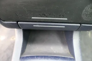 Audi A3 8L Aschenbecher Zigarettenanzünder vorne 8L0857951N Facelift blau mariti - Bild 1