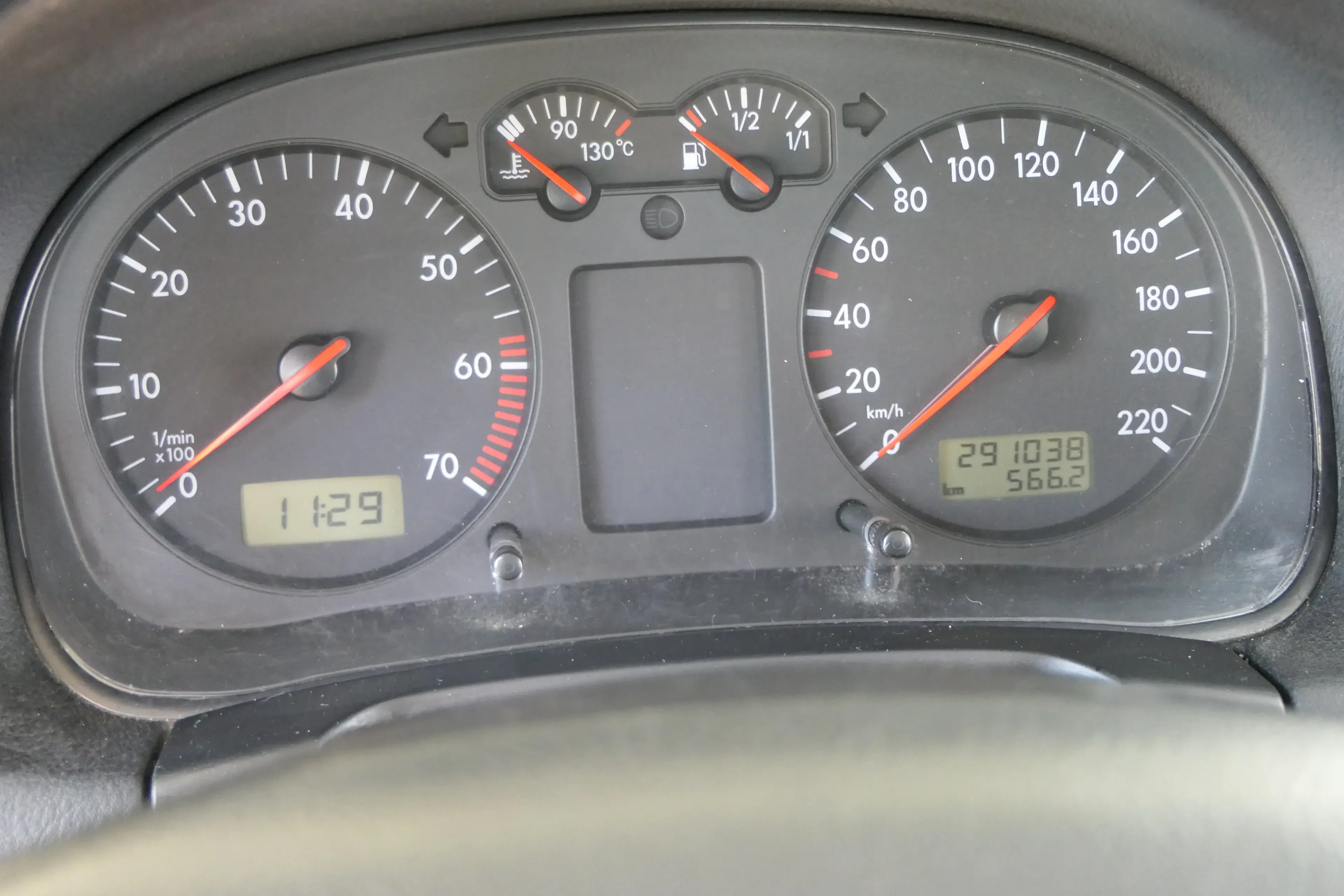 VW Golf 4 Tacho Tachometer Kombiinstrument 291.000km 1J0919860 1,4 16V 75PS 55kw - Bild 1