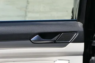 Passat 3C B8 3G 1x Türverkleidung Verkleidung Tür hinten links weiß St. Tropez - Bild 3